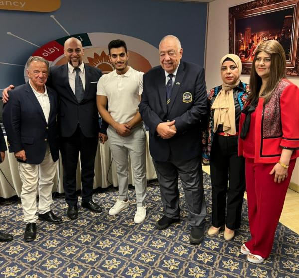 حزب العمال يكرم رئيس الاتحاد الدولي لكمال الأجسام ونائبه فهيم