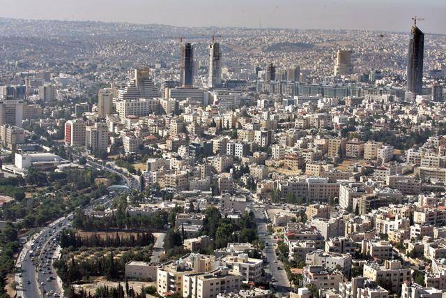 الاثنين .. أجواء معتدلة في المرتفعات وتحذيرات من أشعة الشمس