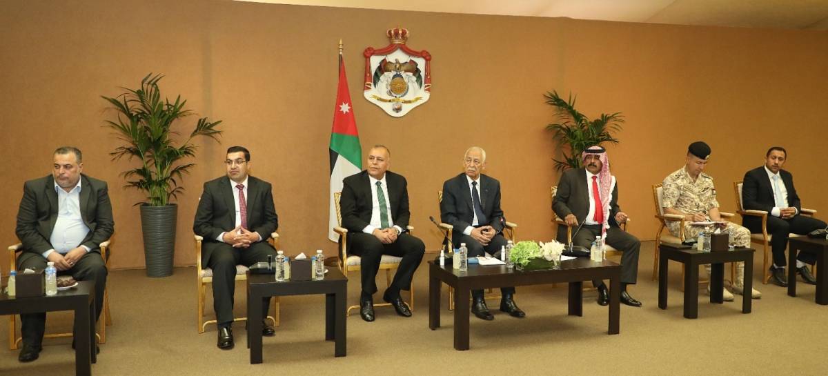 رئيس الديوان الملكي يواصل لقاءاته مع وجهاء وممثلين عن أبناء وبنات الرصيفة