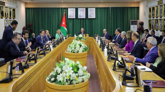 رئيس مجلس الأعيان يؤكد عمق العلاقات الأردنية الإيطالية