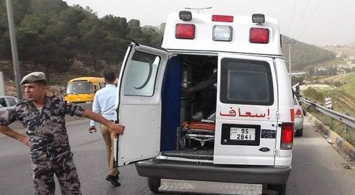 وفاة وإصابات بحادث تدهور مروع على طريق العدسية