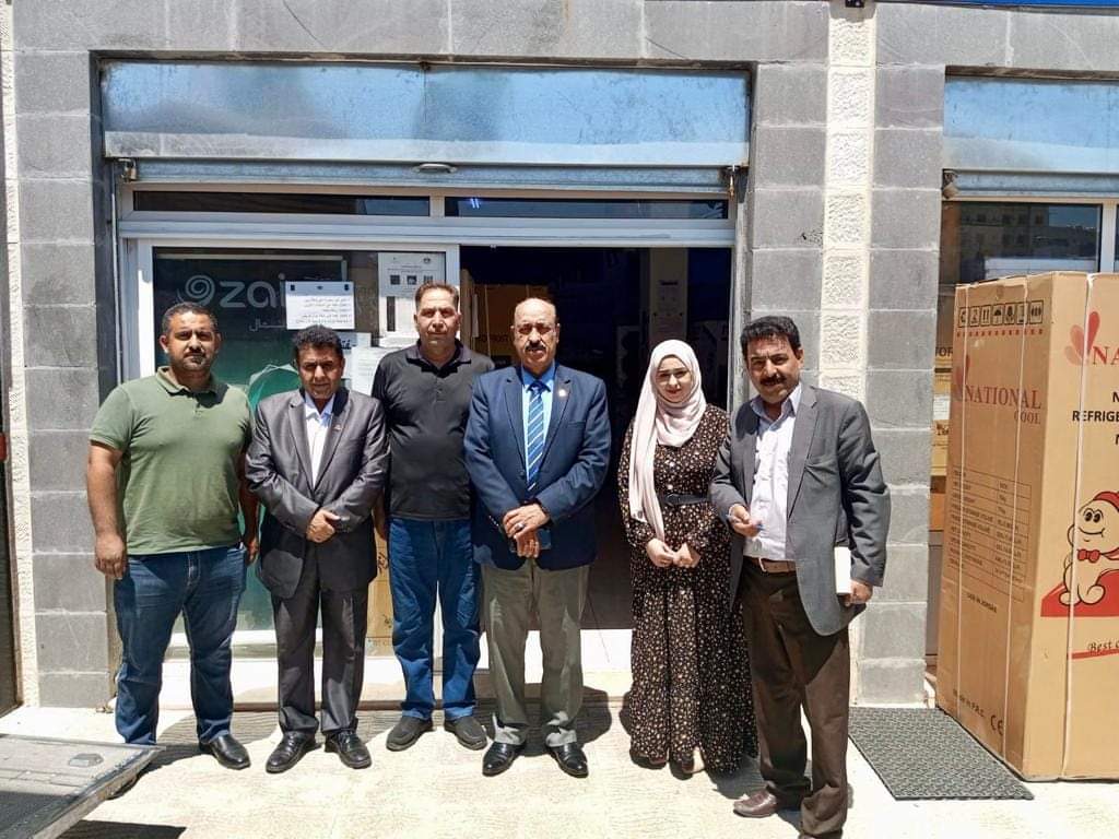 الشوبكي يزور  المكتب التجاري للمتقاعدين العسكريين شفا بدران..صور