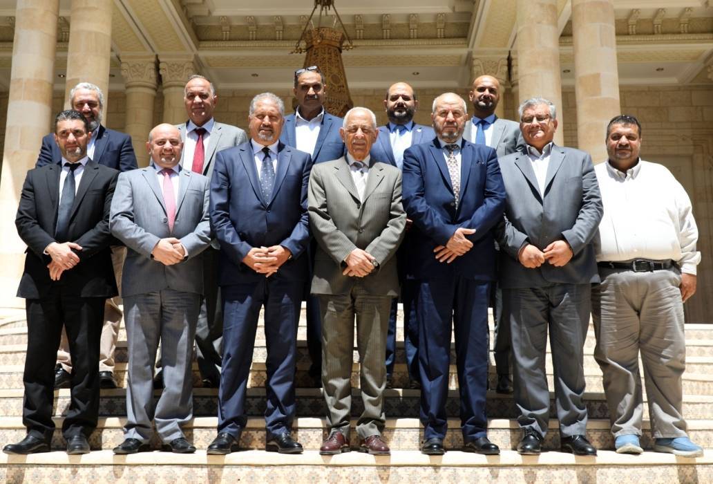 العيسوي يلتقي عددا من المتقاعدين العسكريين في مرج الحمام  صور