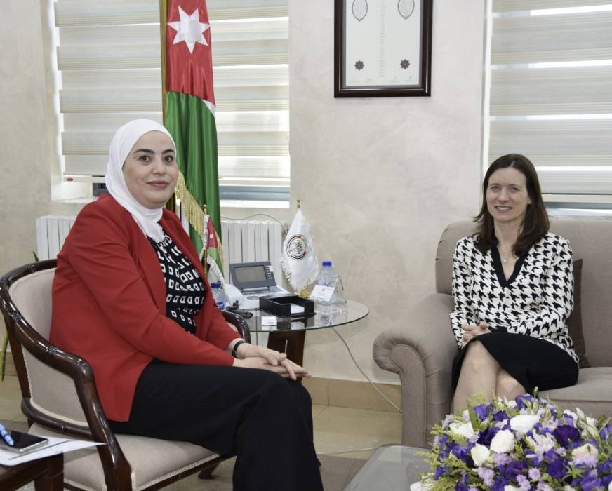بني مصطفى تبحث مع السفيرة البريطانية تفعيل خطة العمل حول المرأة والسلام والأمن