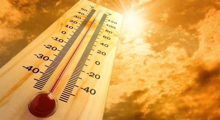طقس العرب: الأجواء الحارة التي تؤثر على الأردن ستطول