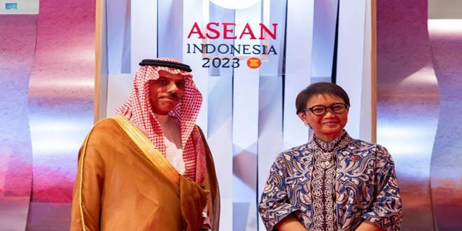 السعودية توقع وثيقة الانضمام لمعاهدة الصداقة والتعاون مع آسيان