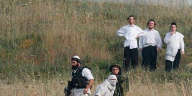إصابة خمسة فلسطينيين باعتداء مستوطنين إسرائيليين عليهم بالضفة الغربية