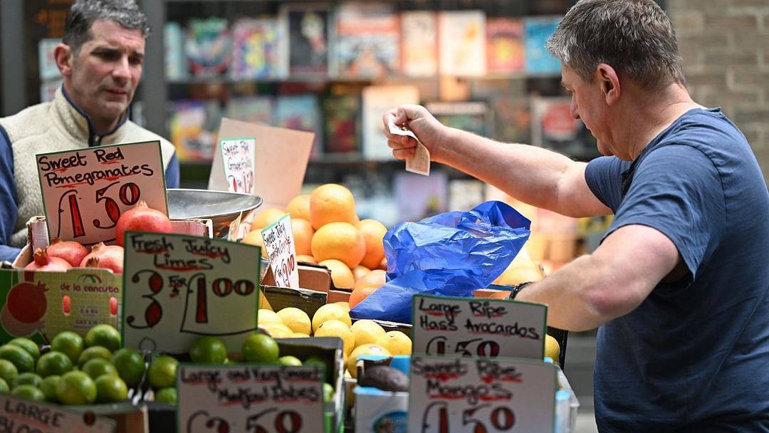 دراسة بريطانية: أكثر من مليون أسرة لا تستطيع دفع الفواتير الأساسية