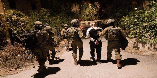 إصابة فلسطيني واعتقال خمسة آخرين من قبل قوات الاحتلال في نابلس والخليل