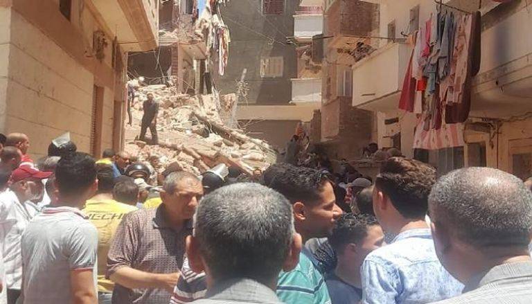 انهيار عقار في مصر.. قتلى ومصابون وتحرك حكومي