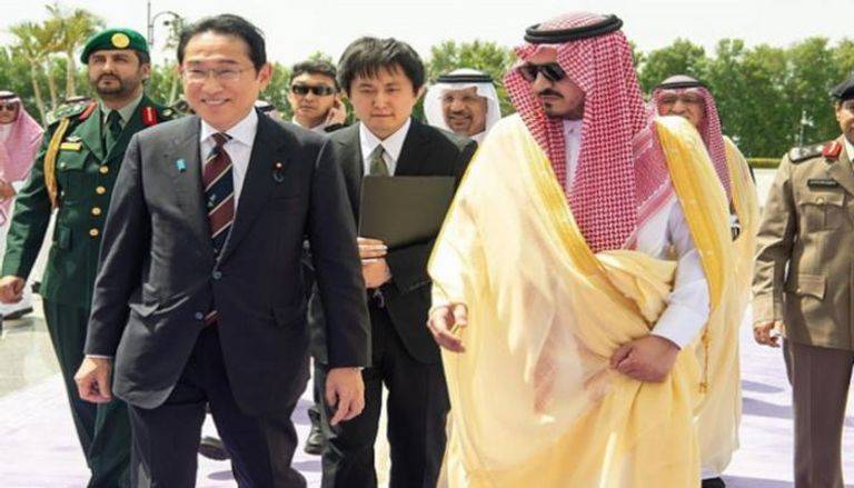 رئيس وزراء اليابان يزور السعودية