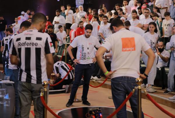 أورنج الأردن ترعى مسابقة الحسين التقنية الوطنية لروبوتات السومو