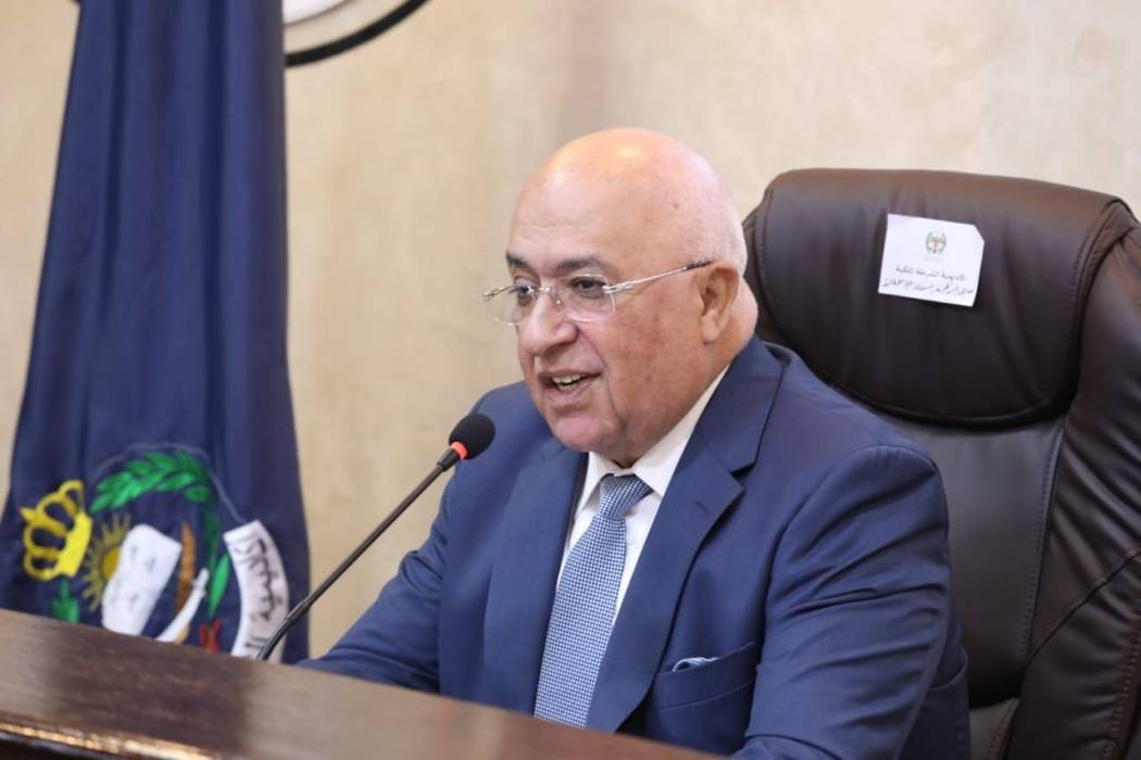 رئيس الهيئة المستقلة للانتخاب يحاضر في أكاديمية الشرطة الملكية
