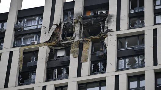 أوكرانيا تعلن تضرر منشآت مرفئية جراء هجوم صاروخي على أوديسا