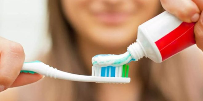 دراسة: صحة الأسنان مرتبطة بتجنب الإصابة بأمراض الدماغ وفقدان الذاكرة