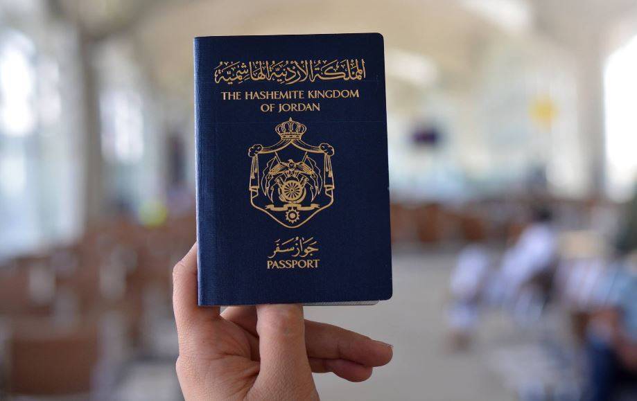 جواز السفر الأردني في المرتبة 84 عالميا و11 عربيا يسمح جواز السفر الأردني بدخول 53 بلدا