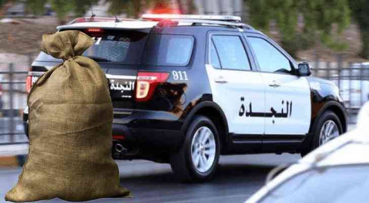 تم ضربه وتقييده داخل شوال.. اعتداء وحشي على شخص في عمان