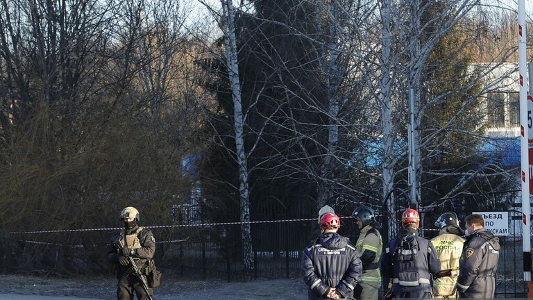 قوات كييف تطلق أكثر من 100 قذيفة بينها قنابل عنقودية على بيلغورد غربي روسيا