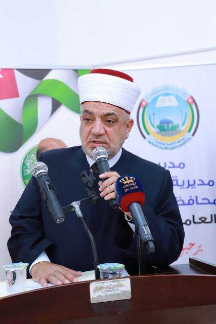 الخلايلة يفتتح ملتقى خيريًا ويومًا طبيًا في جرش