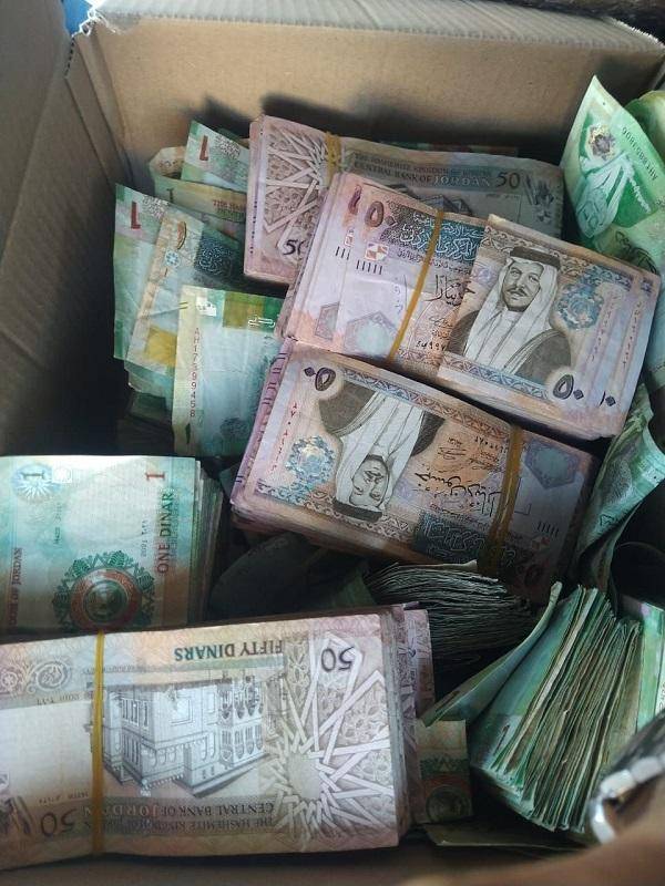 القبض على قاتل وسالب عامل محطة الوقود في عمان