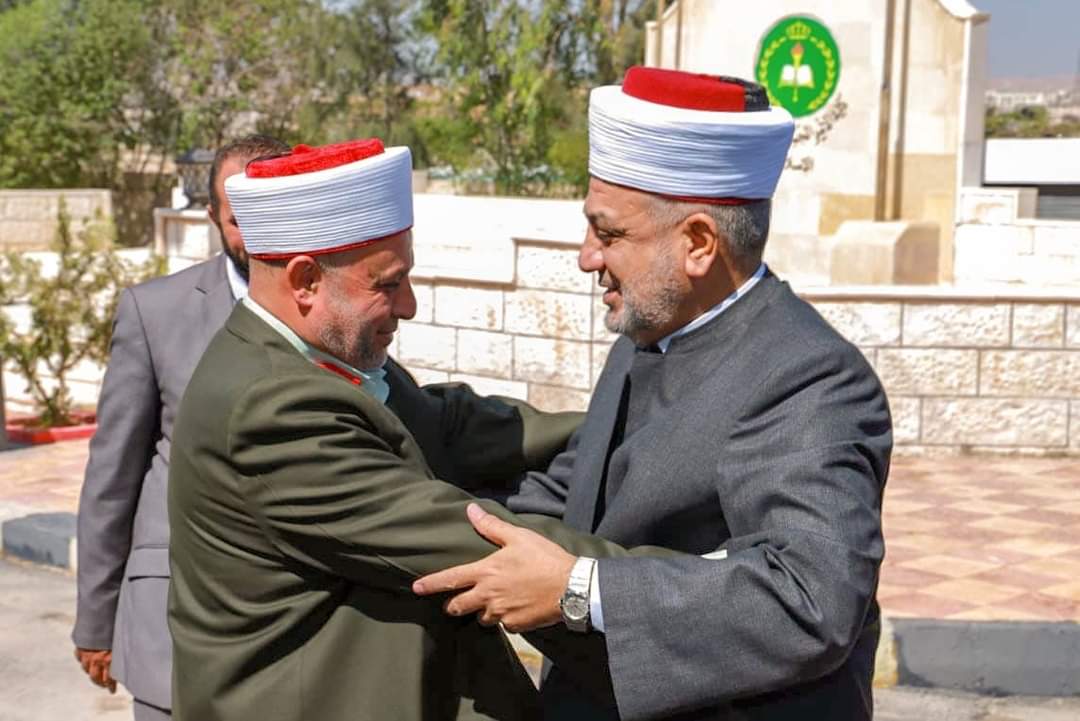 الخلايله يرعى تخريج كوكبة من حفظة القرآن الكريم...صور