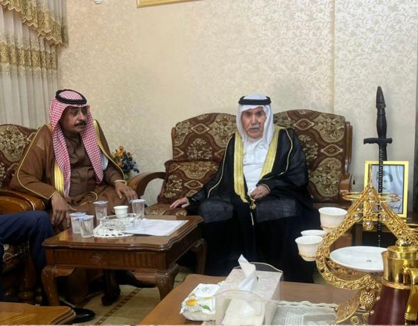 الحجايا يزور مجموعة من الشيوخ للاطمئنان على صحتهم