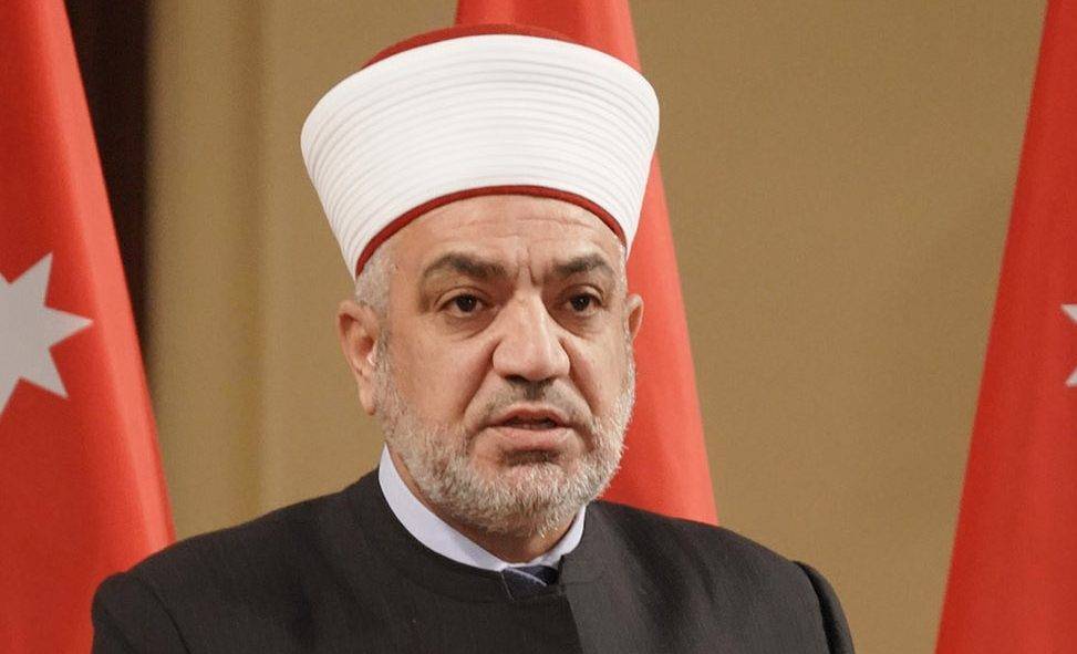 وزير الأوقاف: الدولة تولي كتاب الله عناية فائقة حفظاً وتلاوةً