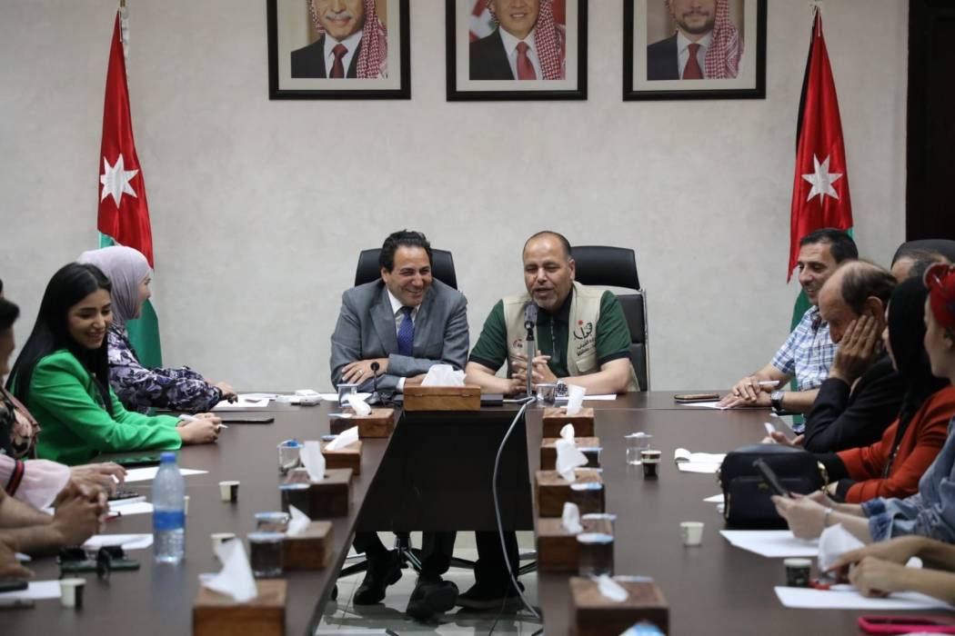 الجبور يتفقد  معسكرات الحسين للعمل والبناء في الطفيلة..صور