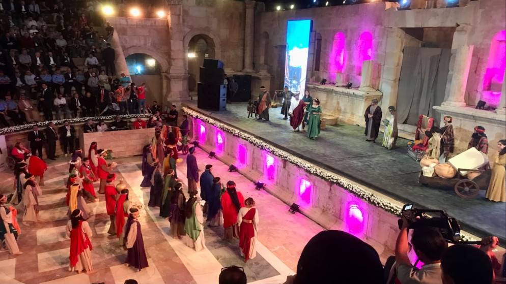 افتتاحية جراسيانهر الذهب تنذر بسيل ثقافي فني خلال مهرجان جرش