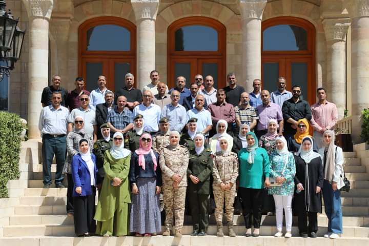 المركز الجغرافي في زيارة قصر رغدان العامر_صور