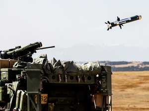 واشنطن تسعى لتعزيز مخزونها من الأسلحة عبر بلد آخر