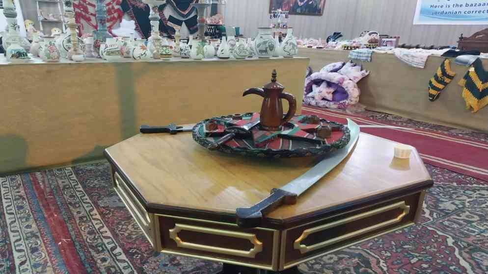 التوسع في فتح معارض دائمة لبيع منتوجات لنزلاء في مراكز الإصلاح والتأهيل