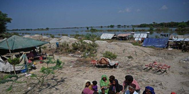 مصرع 14 شخصاً وإصابة سبعة آخرين جراء الفيضانات في باكستان