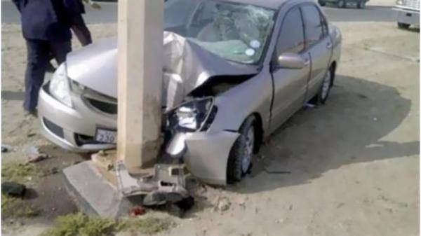تدهور مركبة يتسبب بازدحام مروري خانق في شارع الجامعة