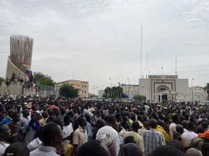 المجلس العسكري في النيجر: فرنسا تعتزم شن ضربات لتحرير بازوم