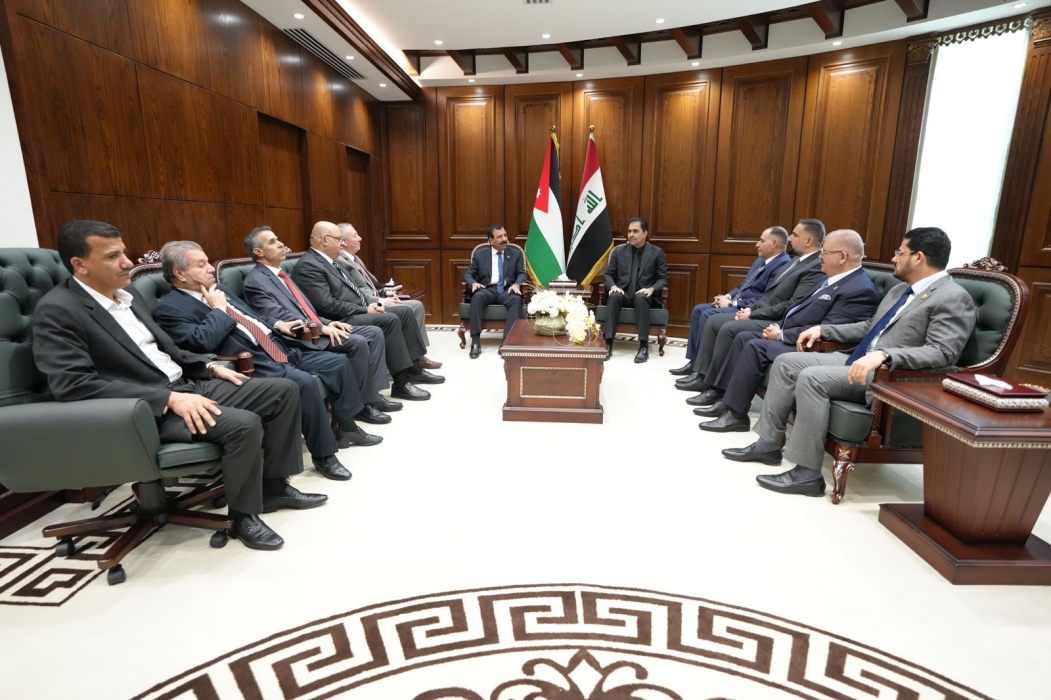 الخلايلة يبحث ونظيره العراقي تعزيز العلاقات البرلمانية الثنائية وتنسيق الجهود والمواقف خدمة لمصلحة الشعبين