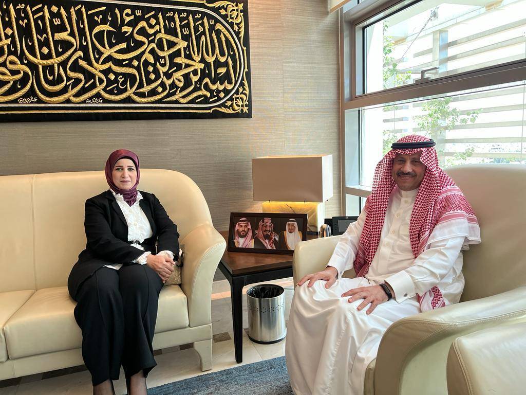 السديري يلتقي رئيسة الإتحاد النسائي الأردني