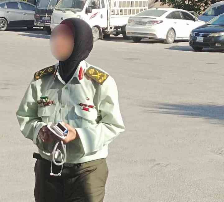 تفاصيل جديدة بشأن سيدة انتحلت رتبة لواء في إربد ـ وثيقة