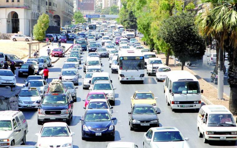 حلول مرورية للمواقع الأكثر ازدحاماً في عمان