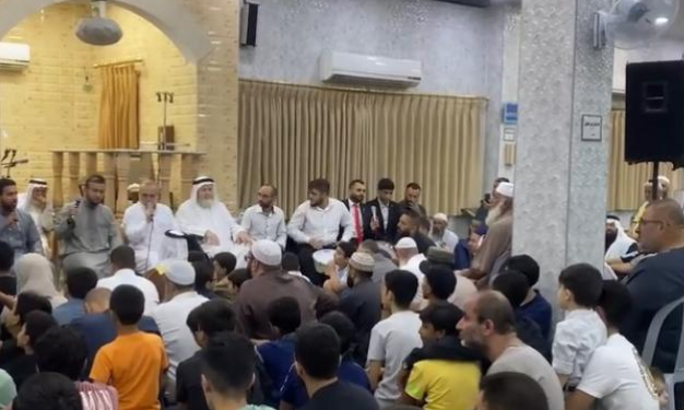 إقامة عقد قران وحفل زفاف داخل مسجد في الزرقاء