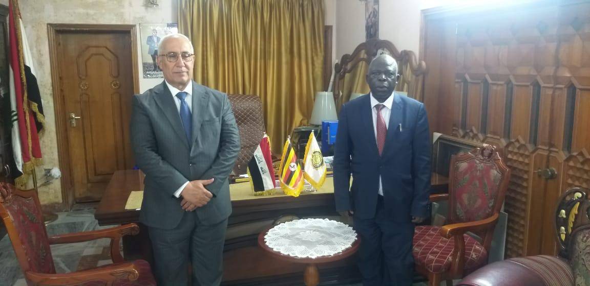 الفاتح تلعب دورا محوريا هاما فى إعادة فتح وتجديد  العلاقات بين حكومة دولة اوغندا وجمهورية العراق.