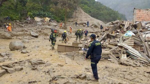 قتلى ومفقودون بانزلاق تربة في جورجيا