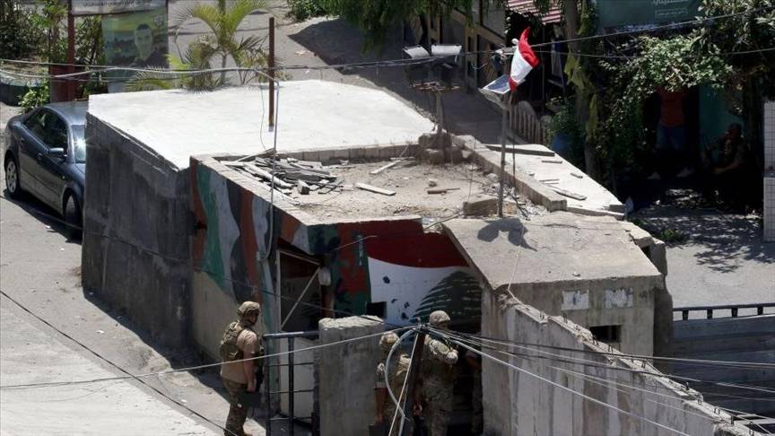 لبنان.. الجيش ينفي التحضير لعملية عسكرية في مخيم عين الحلوة