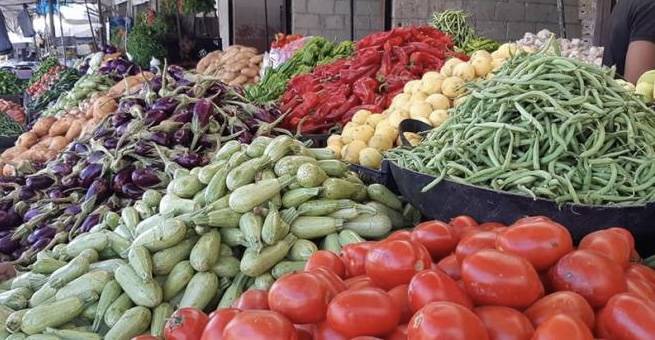3727 طن خضار وفواكه ترد للسوق المركزي اليوم