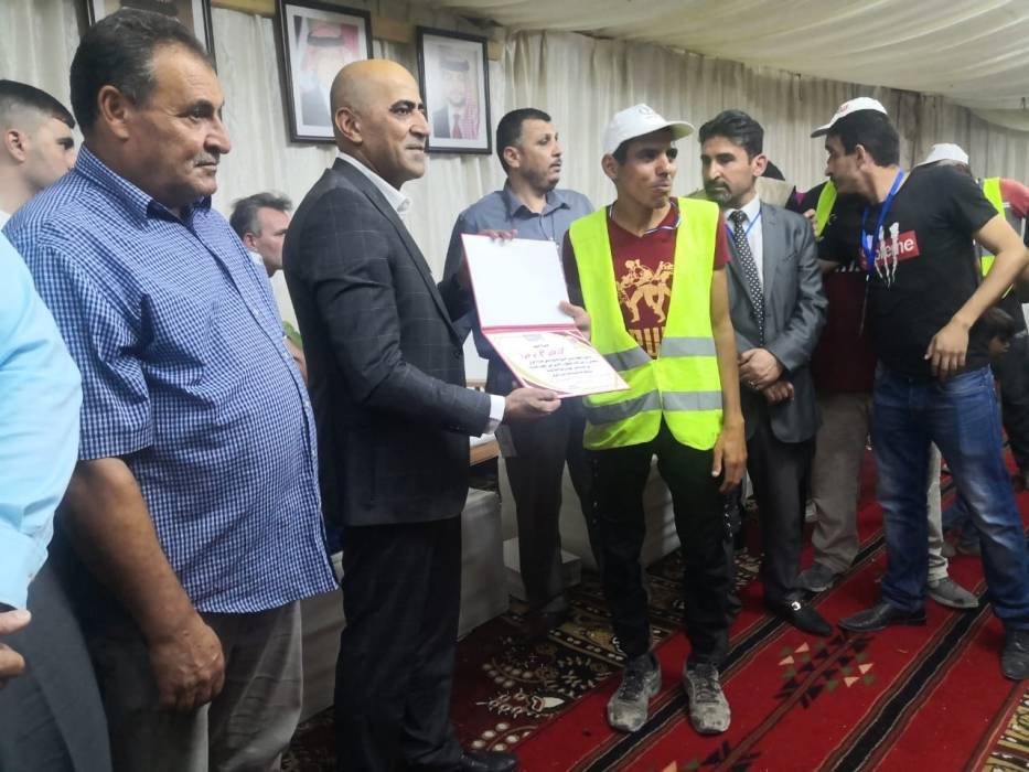 رئيس بلدية جرش الكبرى يكرم عمال الوطن...صور