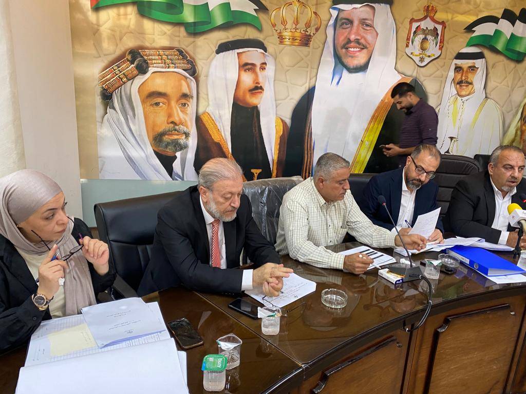 بحث التعاون بين مجلس محافظة إربد ومنظمة العمل الدولية