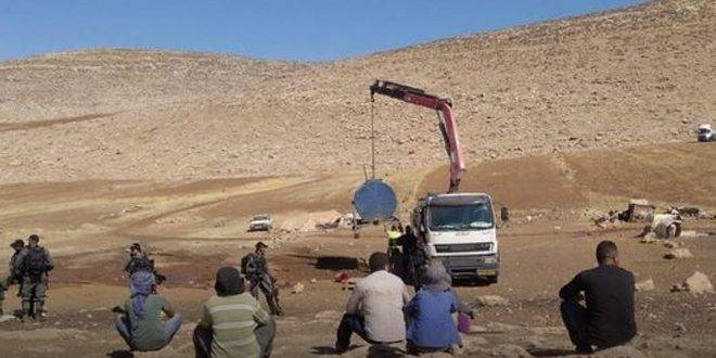 الاحتلال يهجر 6 عائلات فلسطينية من منازلها شرق رام الله