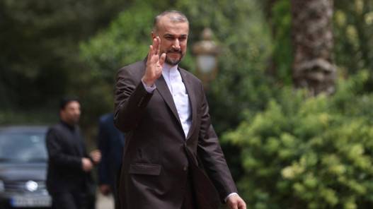 وزير الخارجية الإيراني يزور اليابان