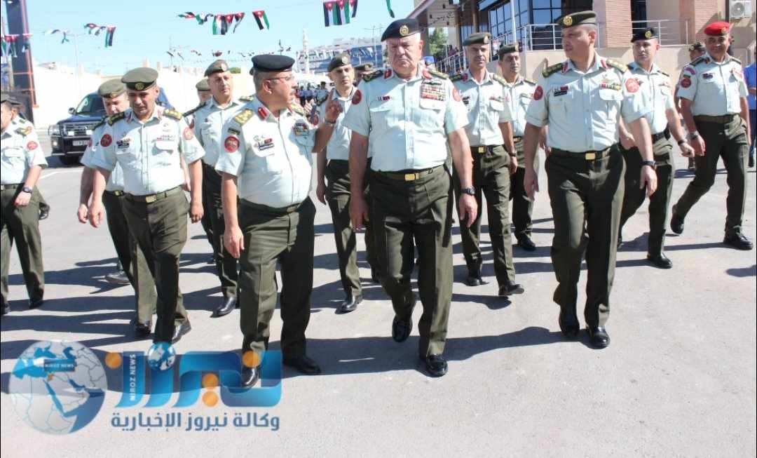 رئيس هيئة الأركان المشتركة يرعى افتتاح المبنى الجديد لسوق طارق التجاري...صور