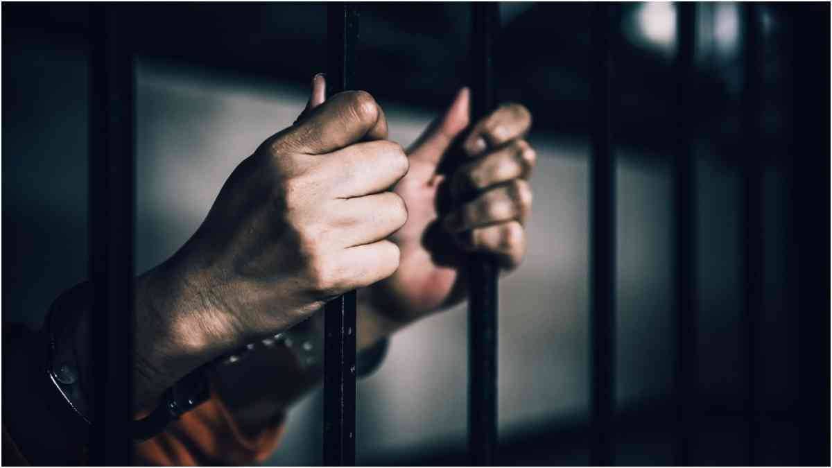 السجن 12 عاما لشخص تورّط بجريمة قتل في الكرك